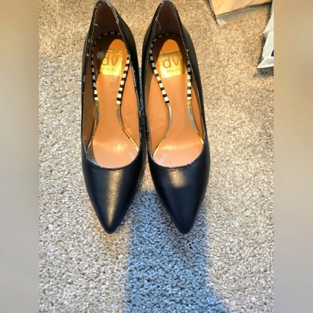 DV by Dolce Vita Women's Black Pumps